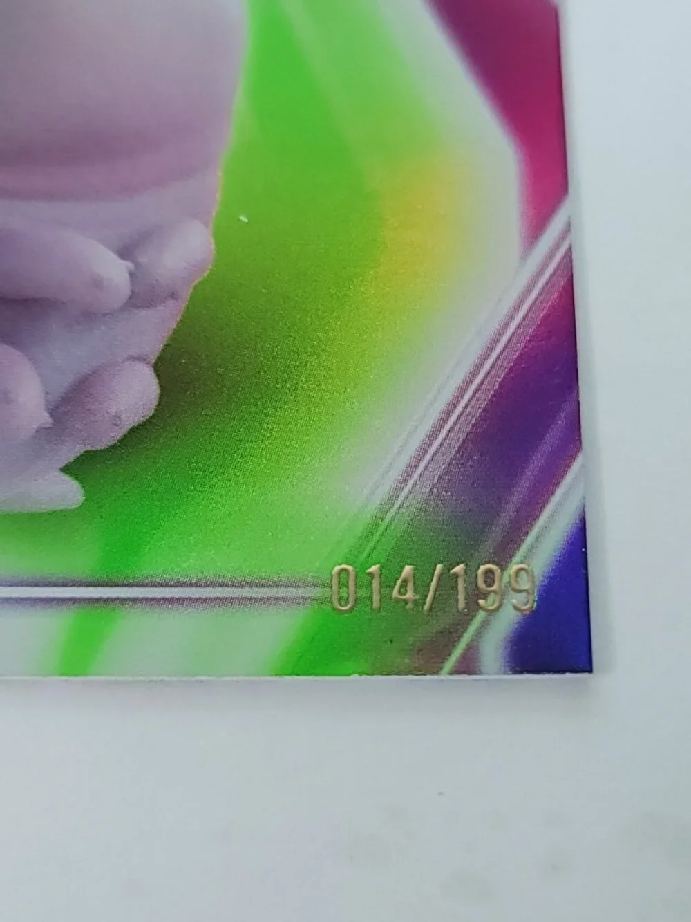 Glordon Topps 2026 Disney Neon Holo Parallel Refractor Limited 014/199 - Picture 2 of 4
